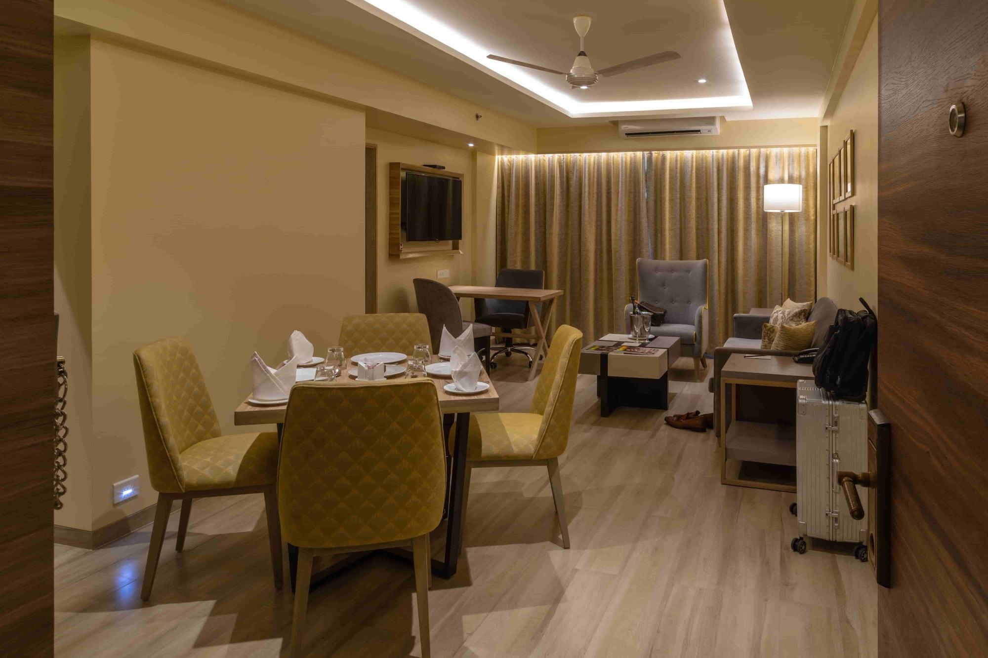 The Residence Hotel & Apartments Powai Мумбаи Экстерьер фото
