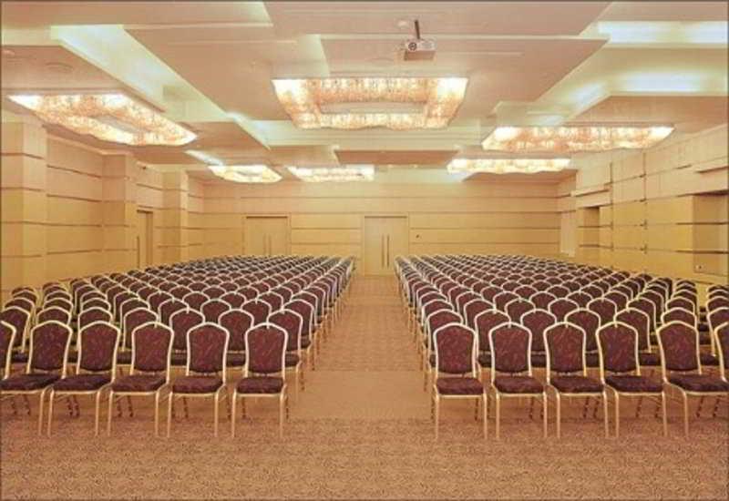 The Residence Hotel & Apartments Powai Мумбаи Удобства фото