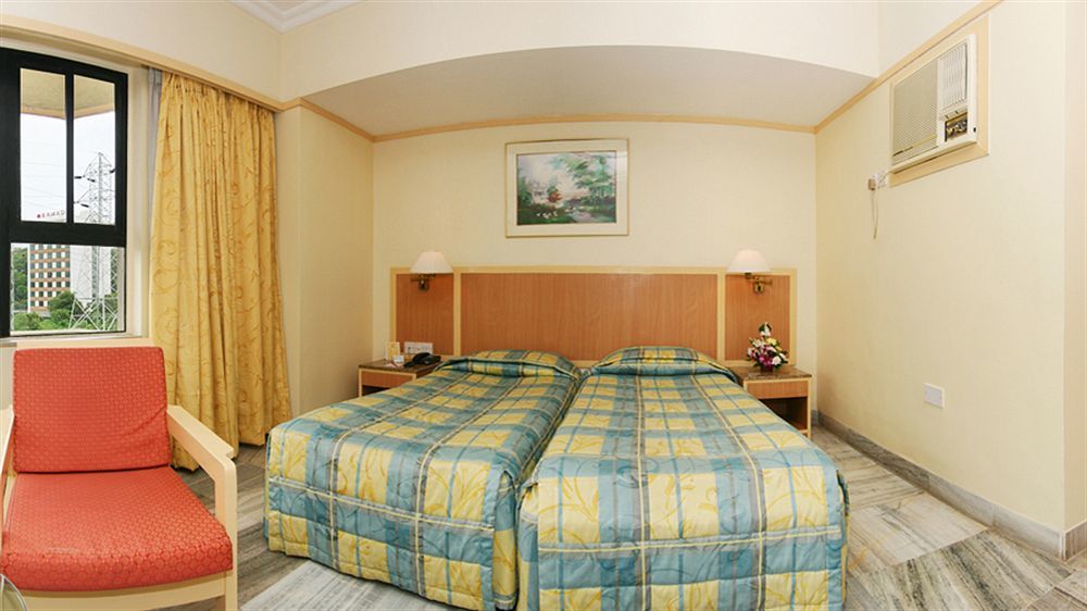 The Residence Hotel & Apartments Powai Мумбаи Экстерьер фото